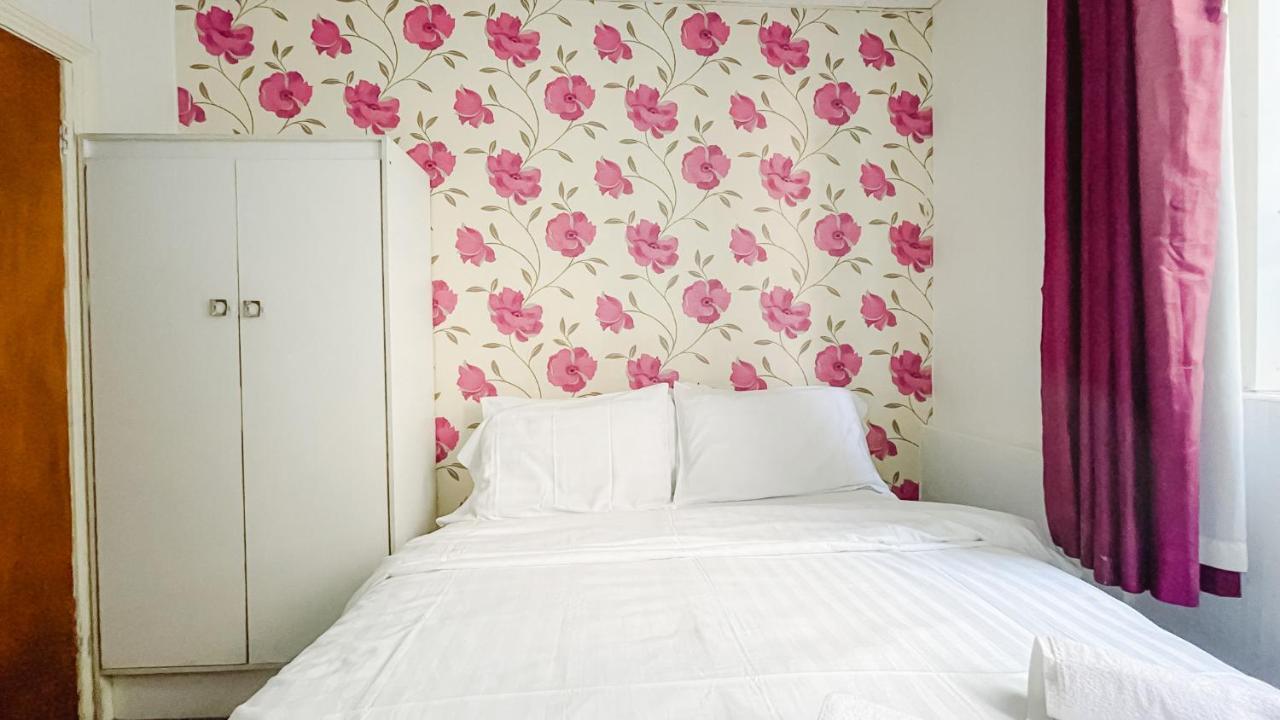 Bed and Breakfast The Chimes On The Sea Blackpool Zewnętrze zdjęcie