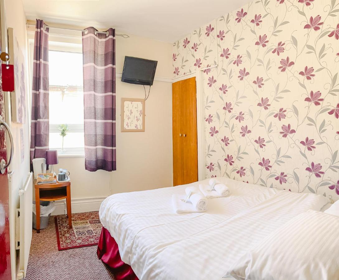 Bed and Breakfast The Chimes On The Sea Blackpool Zewnętrze zdjęcie